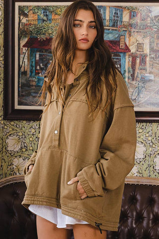 Oversized Woven Pullover in Olive